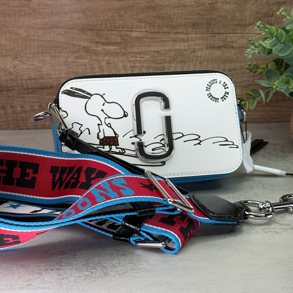 NWT Marc Jacobs Snoopy Snapshot Should Bag M0016828-101
